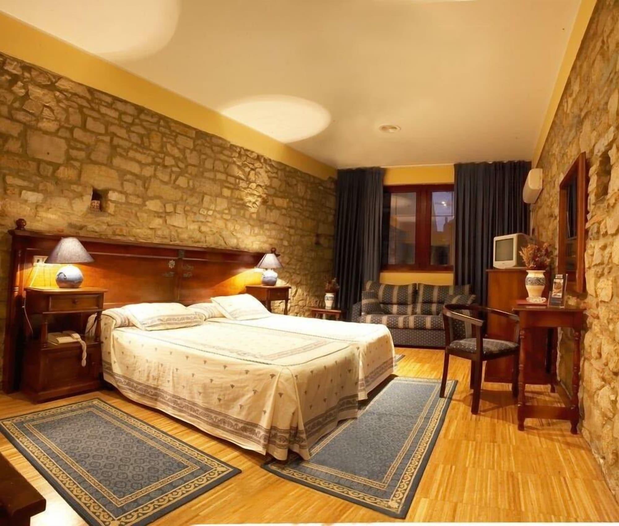 Don Pedro Hotel Aviles Ngoại thất bức ảnh