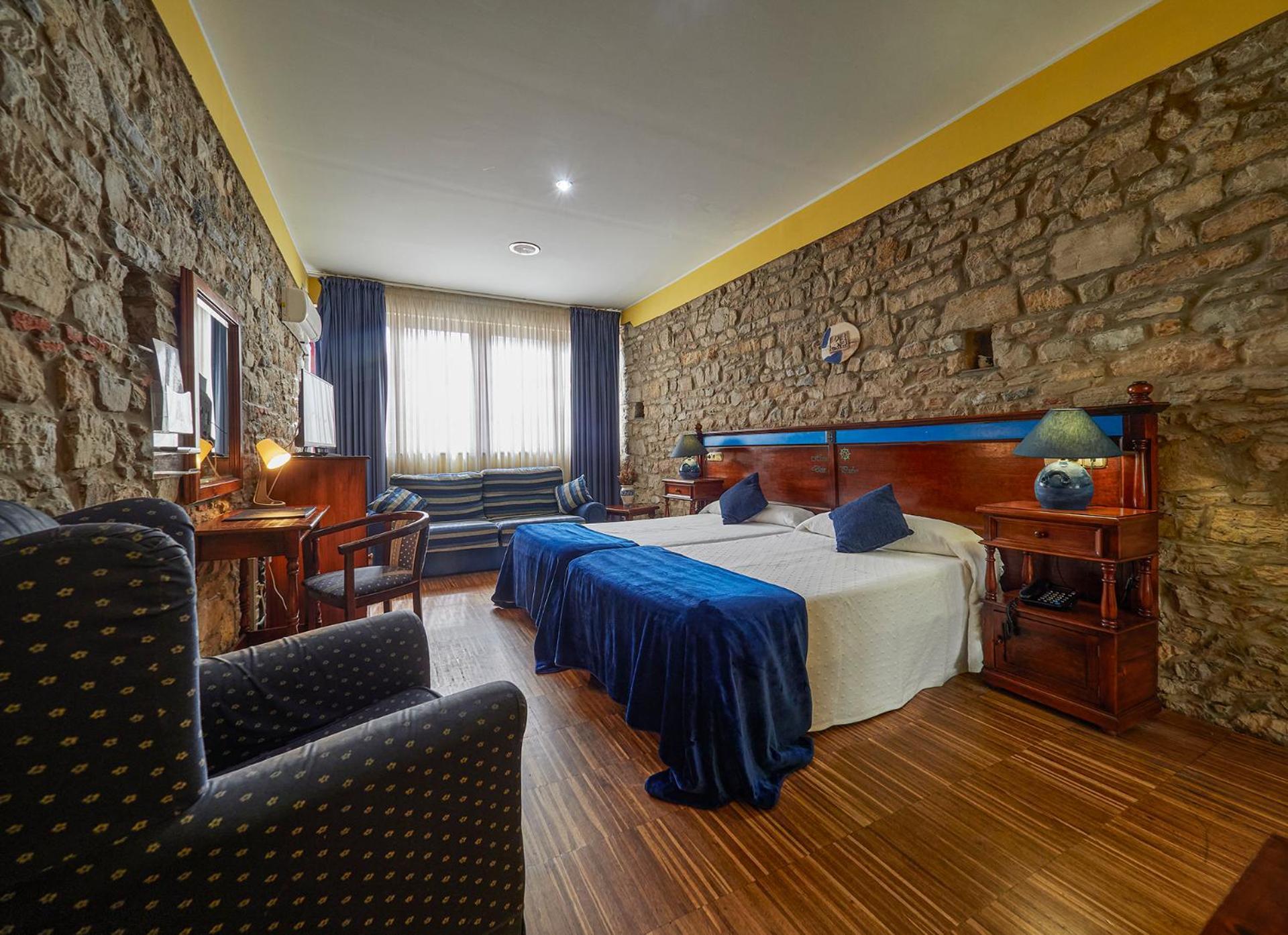 Don Pedro Hotel Aviles Ngoại thất bức ảnh