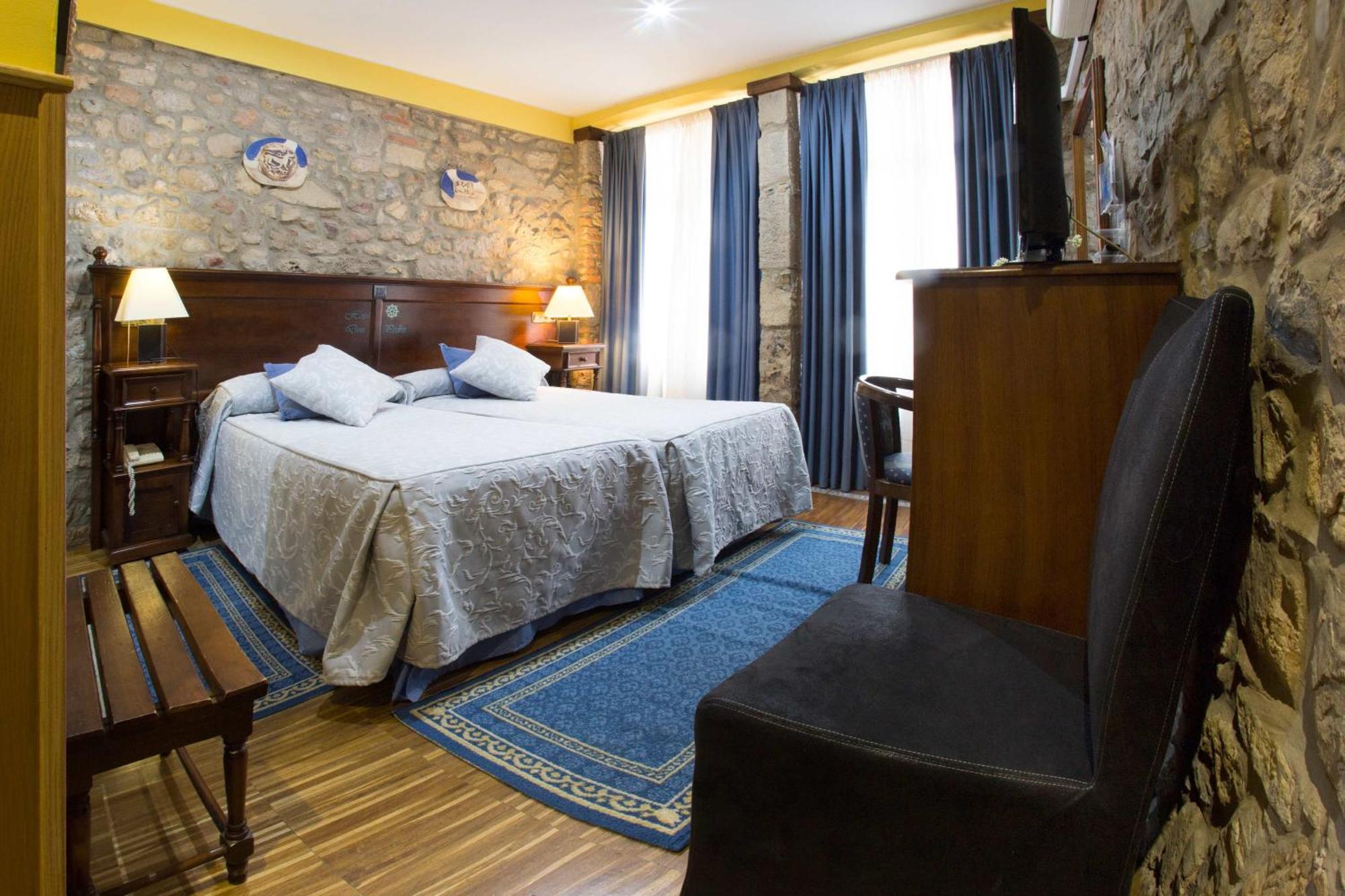 Don Pedro Hotel Aviles Ngoại thất bức ảnh